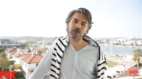 Sinan tuzcu kimdir nerelidir kaç yaşındadır?, sinan tuzcu biyografisi, hayatı, oynadığı diziler ve filmler nelerdir? Sen Anlat Karadeniz'in Mustafa'sını unutun, Sinan Tuzcu ...