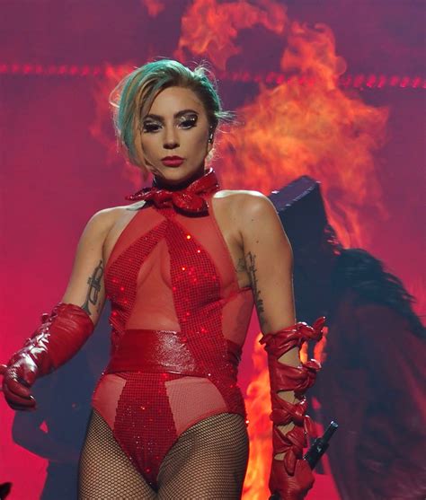 Последние твиты от lady gaga (@ladygaga). Lady Gaga Pushes Chromatica Tour Dates To 2021
