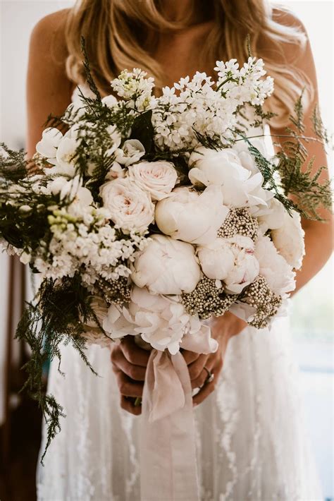 The 2019 Wedding Trends You Need To Know Brides Magazine Purple