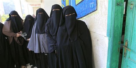 Egypt Considers Banning Burka In Crackdown Against Islamic Extremists