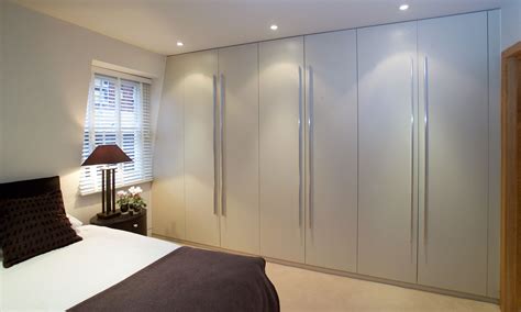 View Luxury Bespoke Fitted Wardrobes Pictures