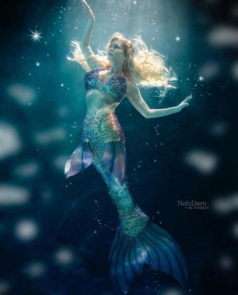 Pin By Charm On Mermaid Mermaid Photography Mermaid Pose Beautiful Mermaids