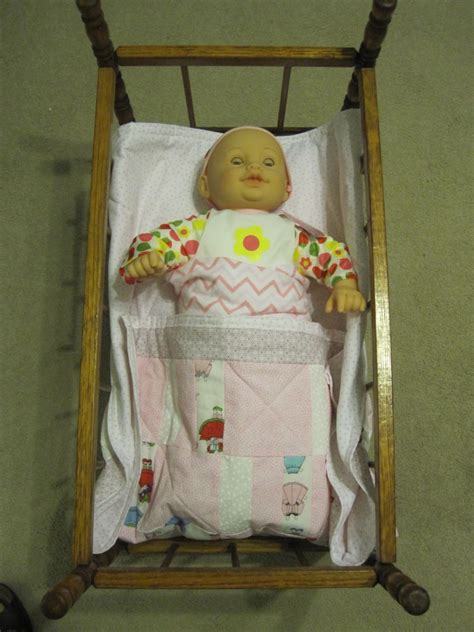 Happy Cottage Quilter Baby Doll Bed