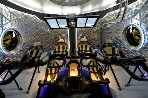 Spacexs New Dragon Capsule Could Be The Future Of Space Travel Vox