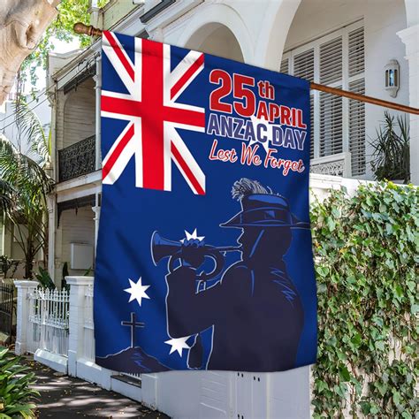 anzac day flag lest we forget remembrance australian flag trl1880f flagwix