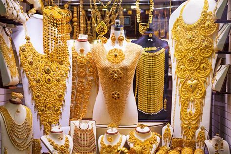 Deira Gold Souk Dubai Shopping Travelvui