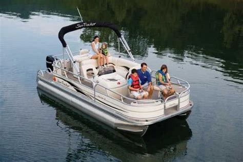 Sun tracker boats 2015 party barge 16 dlx gas or electric pontoon boat. Sun Tracker FISHIN' BARGE 21 Signature Series 2000 Boats ...