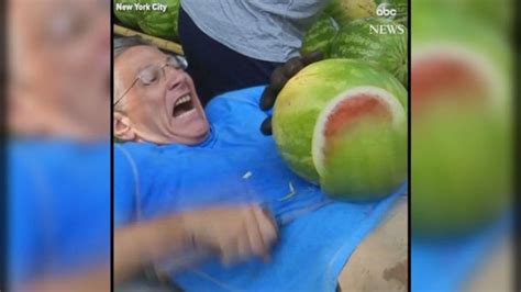Video Man Sets New Watermelon Slicing Record Abc News