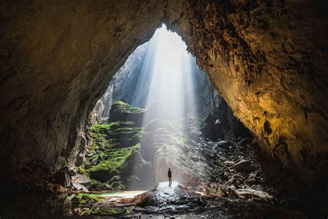 Explore Son Doong The World S Largest Natural Cave Vietnam News Latest Updates And World
