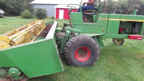 John Deere Self Propelled Windrower Youtube