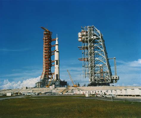 Apollo 11 Saturn V And Mobile Service Structure At Pad 39 Flickr