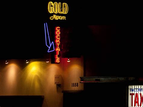 25 Best Dive Bars Los Angeles Has To Offer