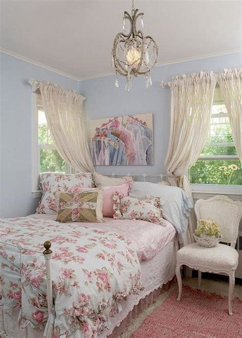 Having done with the adults, now we're moving on to the kid's bedroom. 33 Cute And Simple Shabby Chic Bedroom Decorating Ideas ...