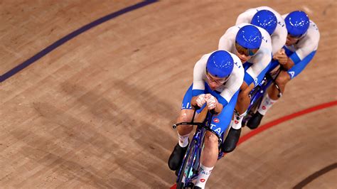 Cycling Italy Win The Gold Medal In Mens Team Pursuit Reuters