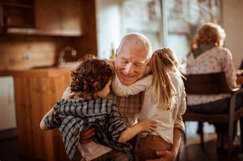Suecia dará un sueldo a las abuelas que cuiden nietos los días laborables EL DETALLE PERFECTO