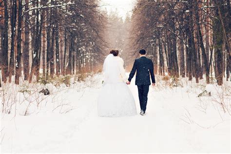 8 Reasons Getting Married In Winter Beats A Summer Wedding Sheknows