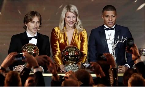 Berita terbaru hari ini ~ 14 desember 2020 ~ info viral terkini jokowi #5 fraksi tv merupakan channel yang. Berita Hari Ini 4 Desember 2018: Modric Raih Ballon d'Or ...