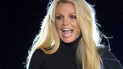 Britney Spears Im Nackt Wahn Vor Dem Spiegel Hier Zeigt Sie Uns Fast Alles News De