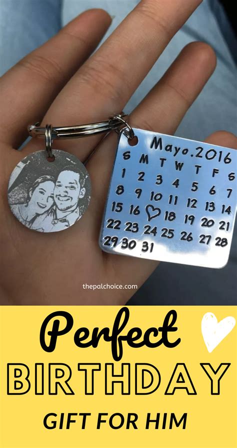 A personalized bag of treasures, this kit contains everything he needs to be reminded of your love for him this valentines day. Engraved Personalized Calendar and Photo Keychain ...