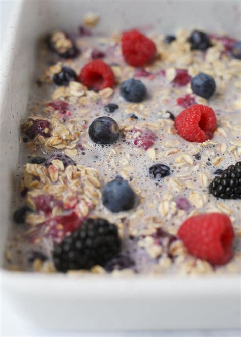 Overnight Berry Baked Oatmeal