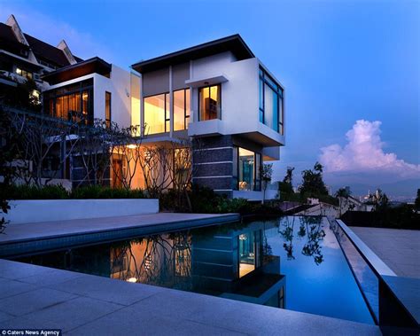 The Eight Best Homes In The World Revealed Daily Mail Online