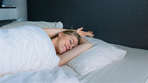 sleeping naked improves the quality of your sleep according to science fitandwell