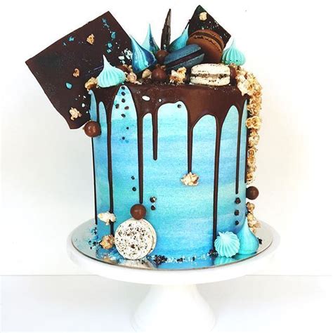 Blue Cake With Chocolate Drip AriaATR