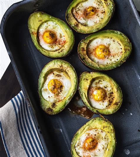 Baked Avocados With Eggs Heinen S Grocery Store