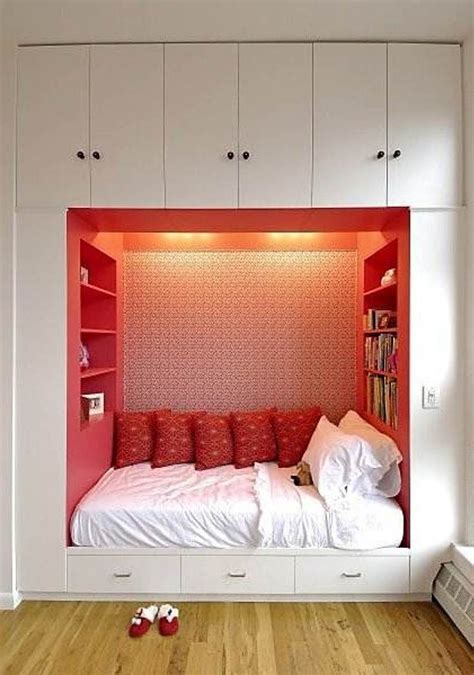 Dieser sollte meiner ansicht nach harmonie und elan ausstrahlen. Kleine Zimmer Design Schlafzimmer Möbel Für Kleine Räume ...