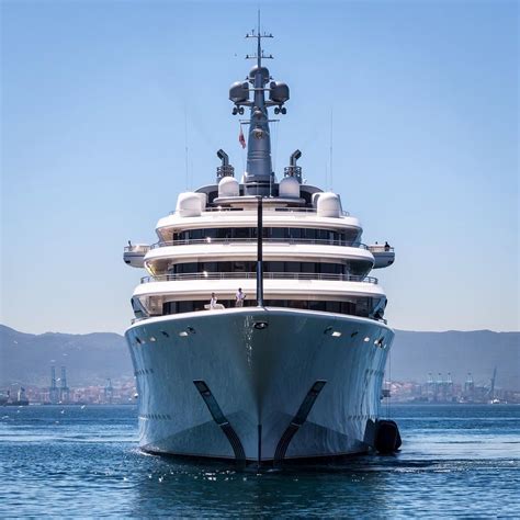 Despite that valuation, roman abramovich's yacht only cost approximately a third of that. Eclipse Yacht Charter Details, Blohm & Voss | CHARTERWORLD ...