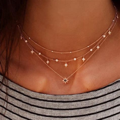 Gold Color Choker Necklace For Women Short Crystal Stars Pendant Chain