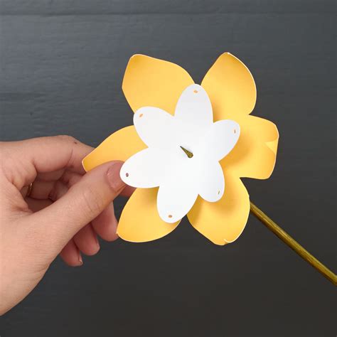 How To Paper Daffodils Make It From Your Heart