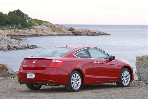 2009 Honda Accord Sets The Pace With Style Power And Efficiency