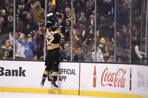 Boston Bruins Hang On To Defeat Minnesota In Wild Game In Boston