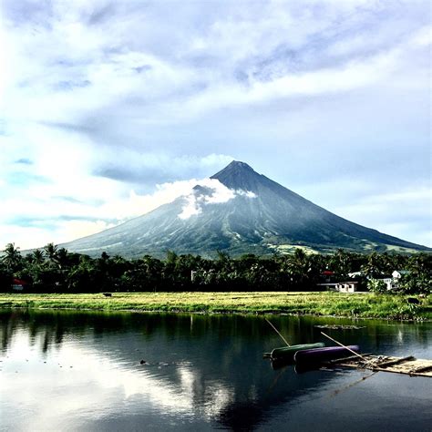 Mt Mayon Volcano Albay Province Phillipines Oc 2448 X 2448 R
