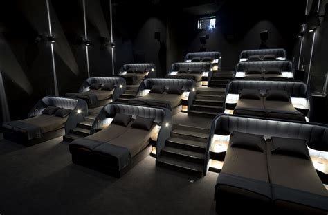 20 Luxurious Theater Designs For Movie Nights Page 2 Of 2 Rtf