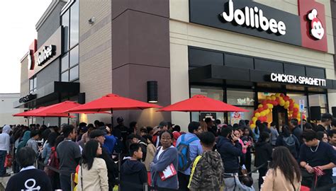 Jollibee Opens Sixth Canadian Location In Downtown Toronto Informing