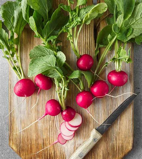 Today they can be found in the cuisines of many countries from around the world. 8 Research-Backed Benefits Of Radish, Nutritional Profile ...