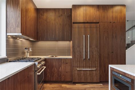 Kitchen Designs That Use Wood