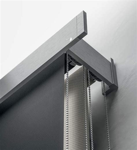 Roll Cinque Is An Overlapping Blinds System Suitable For Large Windows