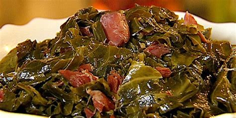 This soul food menu is perfect for your holiday spread. Holiday Soul Food Favorites | Greens recipe, Best collard ...