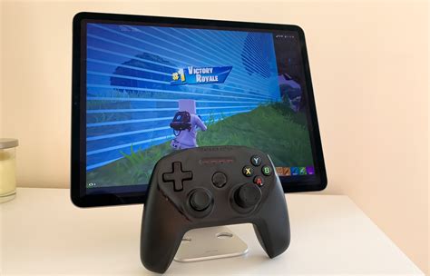Why iOS is the best way to play Fortnite on the go
