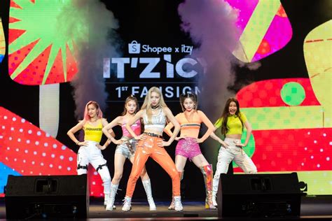 'Shopee' ขยายความร่วมมือ 'JYP' เปิดม่าน 'Shopee x JYP Festival' ด้วยกิจกรรมสุดเอ็กซ์คลูซีฟ