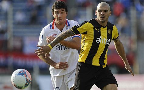 Peñarol humilló 5-0 a Nacional