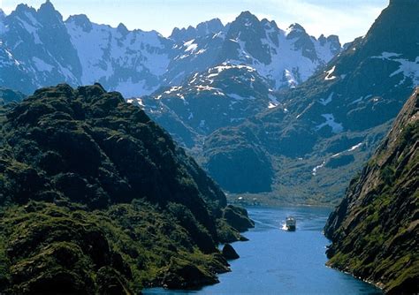 Helikopter turer og Sightseeing Trollfjord - Heliwing