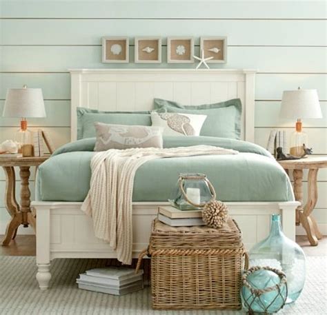 This color combination makes the bedroom super cozy. 10 Coastal Inspired Bedrooms with Coastal Paint Colour ...