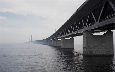May 26, 2021 · för 20 år sedan byggdes öresundsbron. Betong stelnar även i vatten - Företagskällan