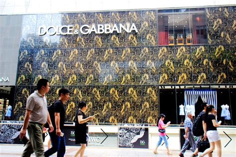 In China Dolce And Gabbana Draws Fire And Accusations Of Racism On