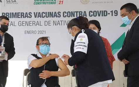 ¿quieres que lo enviémos a tu correo? Inicia vacunación contra Covid-19 a personal médico de Tlaxcala: Marco Mena - Noticias Locales ...