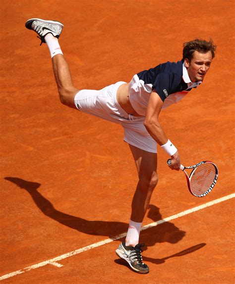 Daniil Medvedev Looks to Come Back at the French Open - The New York Times